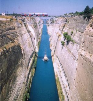 Kanal von Korinth bei Tag