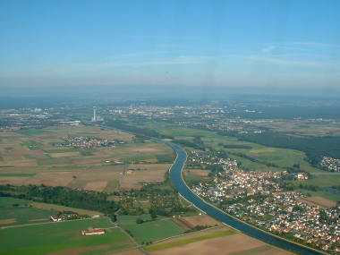Der Rhein-Main-Donau-Kanal bei Erlangen